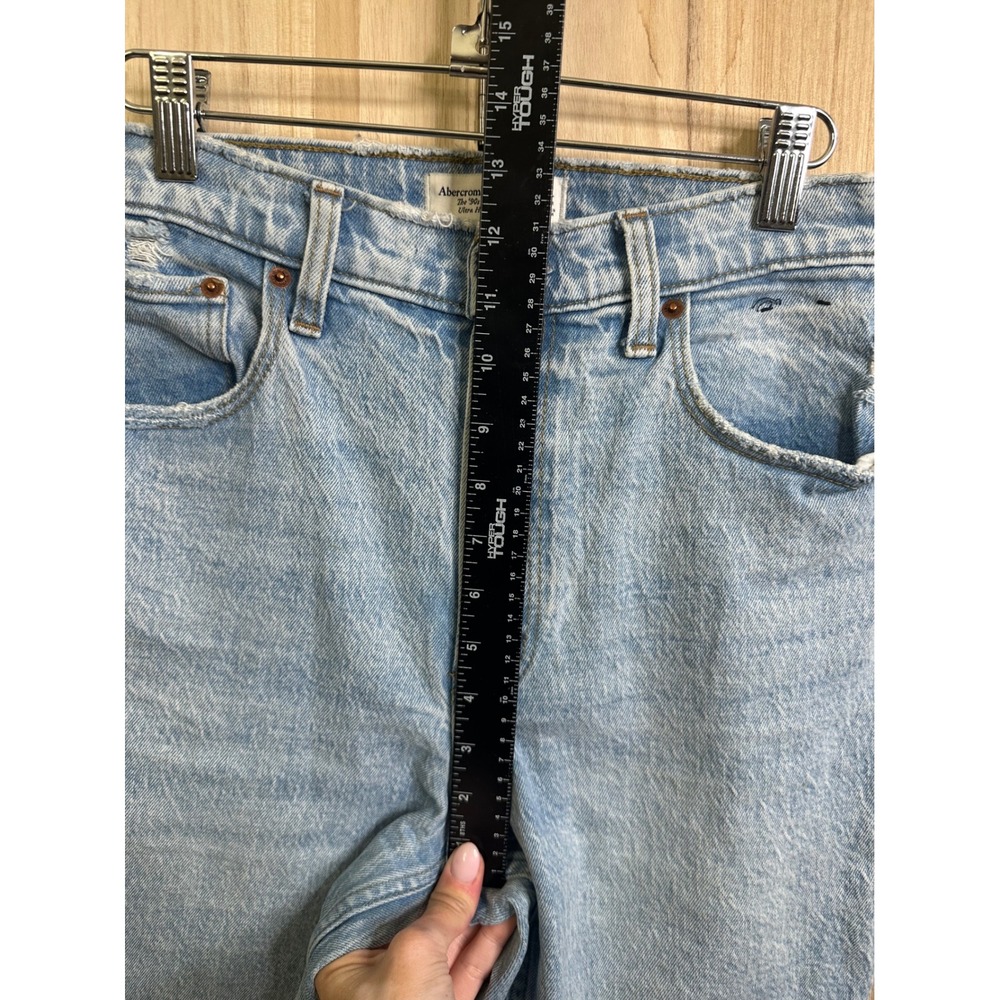 Abercrombie & Fitch The 90s Straight Ultra High Rise Curve Love Jeans Light Wash - Picture 6 of 10